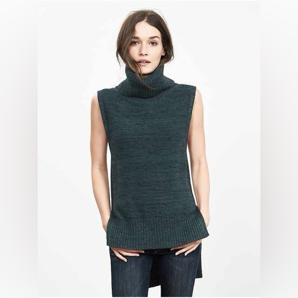 Banana Republic - Green  Knit Sleeveless Turtleneck Sweater